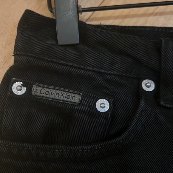 Calvin Klein Jeans Black Denim Shorts - Size 10 - Picture 2 of 6